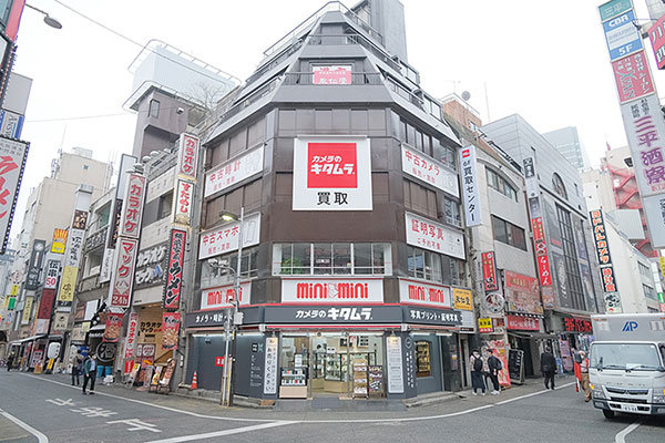 新宿西口店　正面大